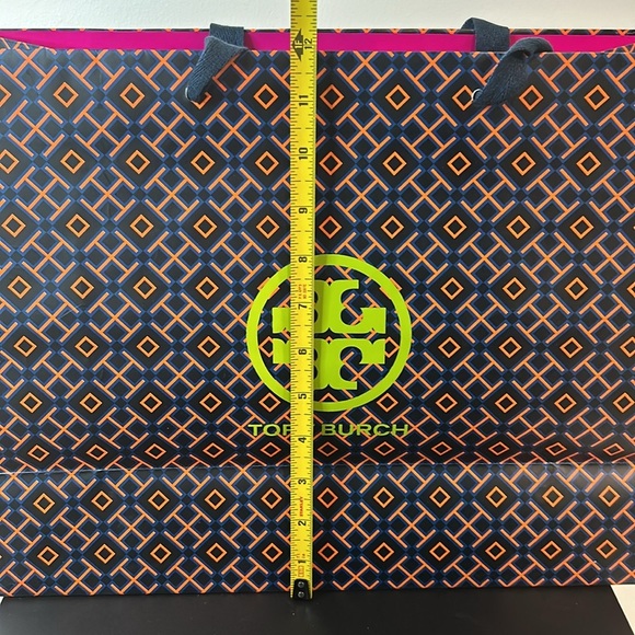 Tory Burch gift bag large size - Picture 7 of 7